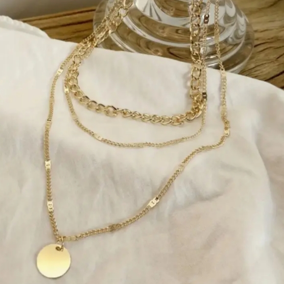 14k Gold Plated Adorable Layered Necklace! - Picture 2 of 4